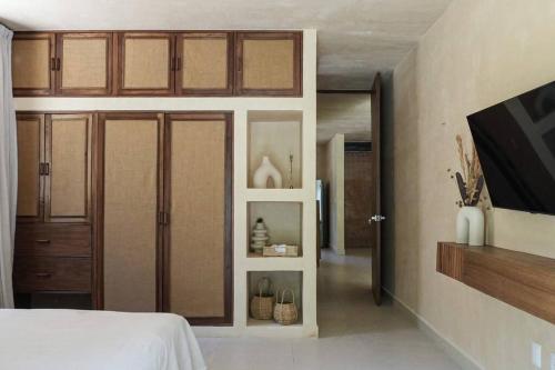 Amazing new House in the jungle Amazing new House in the jungle