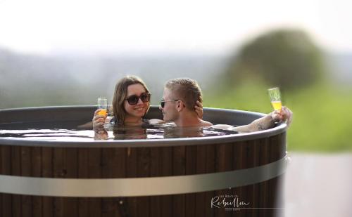 Karstais baseins, les Hauts de Rébeillou - Cabane Spa (les Hauts de Rebeillou - Cabane Spa) in Quint-Fonsegrives