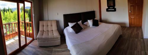 1 king bed, 1 twin bed
