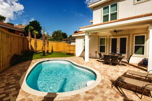 Wanderlust - Modern Home Close to the Beach Private Pool near Captain Dave's On The Gulf