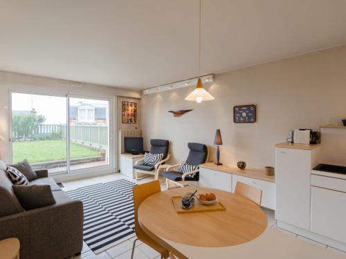 Studio Le Drakkar by Interhome - Location saisonnière - Trouville-sur-Mer