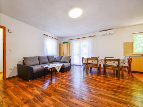 Apartment Sincic by Interhome
