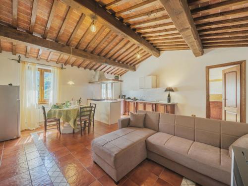  Apartment Il Borgo by Interhome in Ortonovo