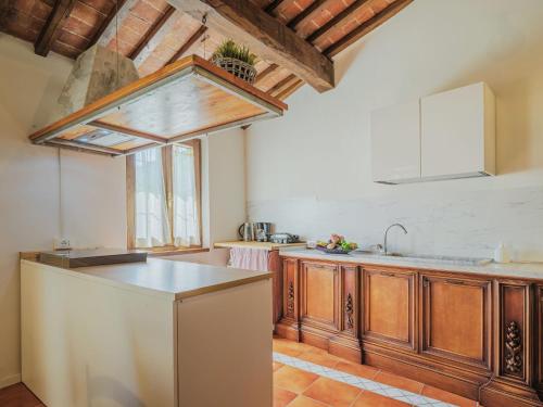  Apartment Il Borgo by Interhome in Ortonovo