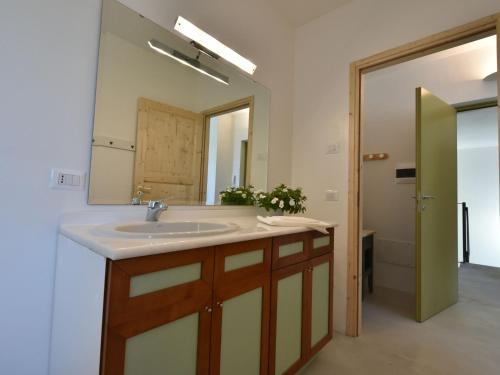 Bagno, Apartment Sabbia Alpina-2 by Interhome in Traona