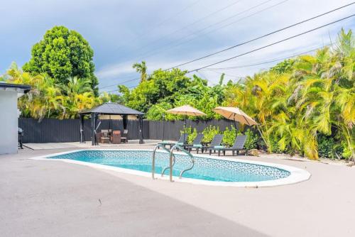 Stunning Miami Heated Pool House
