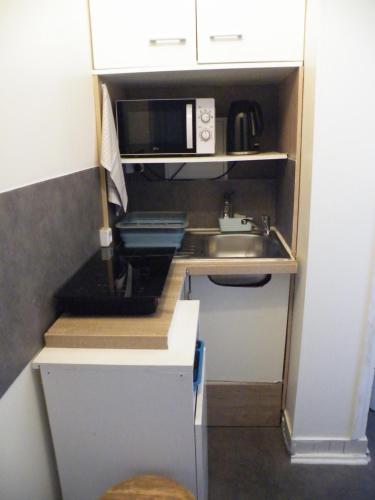 кухня, Charmant F2 de 30m2 moin cher à 25 min de Paris jusqu'à 5 personnes (Charmant F2 de 30m2 moin cher a 25 min de Paris jusqu'a 5 personnes) in Ле Мее-сюр-Сен