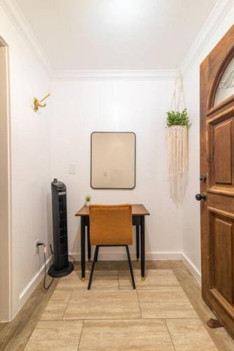 Downtown Studio 2 at Beer Ranch Project Inn in Wimberley (TX)