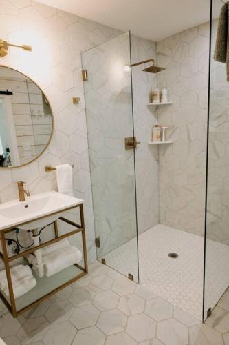 Downtown Studio 3 at Beer Ranch Project Inn in Wimberley, USA