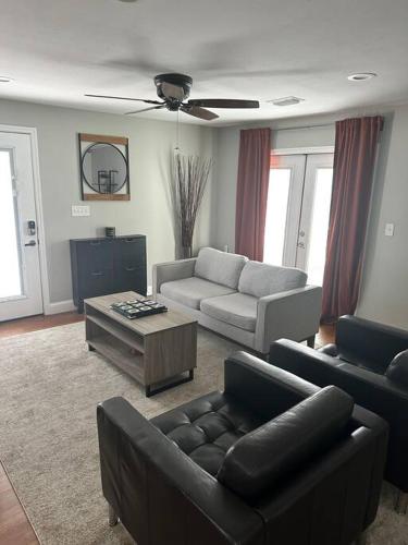 Grand Oaks Retreat in the Heights in Tampa, USA