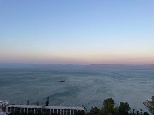 נגיעה מהים, Tiberias (fotografie 8)