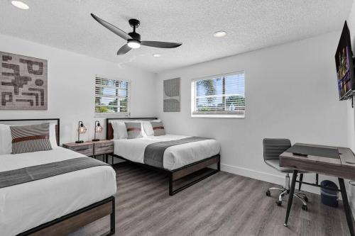 Modern Home 3 Bedrooms with Pool, 18 minutes to Ocean Modern Home 3 Bedrooms with Pool, 18 minutes to Ocean