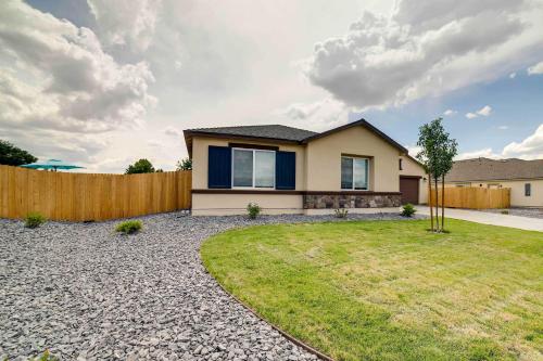 Newly Built Sparks Home with Hot Tub 12 Mi to Reno!