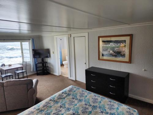 Inn at Arch Rock - image 7