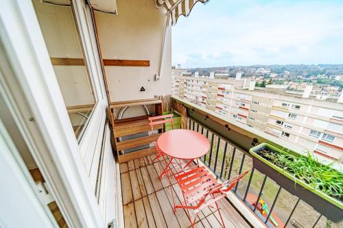 Charmant 2 chambres rénové avec balcon-Oullins