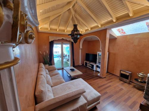Villa Habibi Luxury 5A - Tap to explore photos