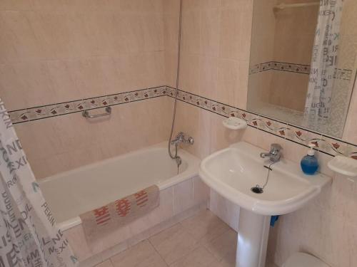 Apartamento Bailén. Room Type - Two-Bedroom Apartment