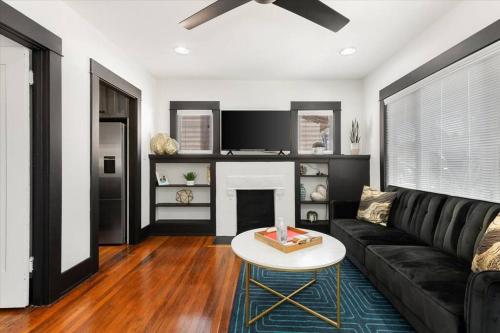 Craftsman Bungalow- University Heights 2BR Home in San Diego, USA