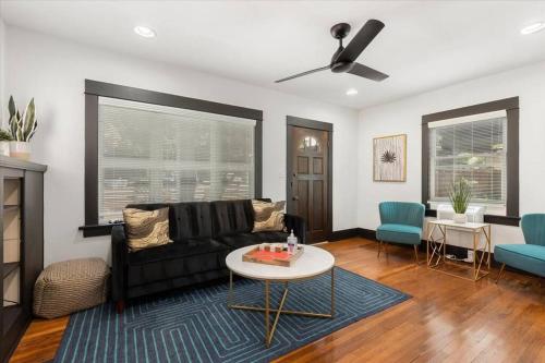 Craftsman Bungalow- University Heights 2BR Home in San Diego, USA
