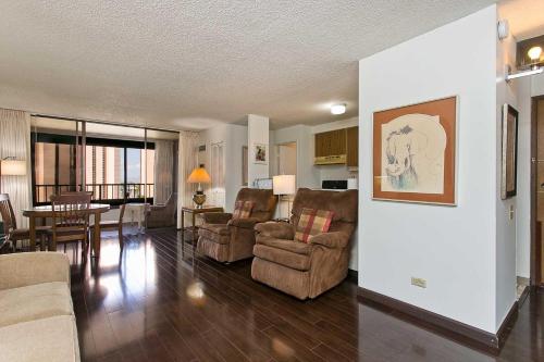 Discovery Bay 1403 - image 4