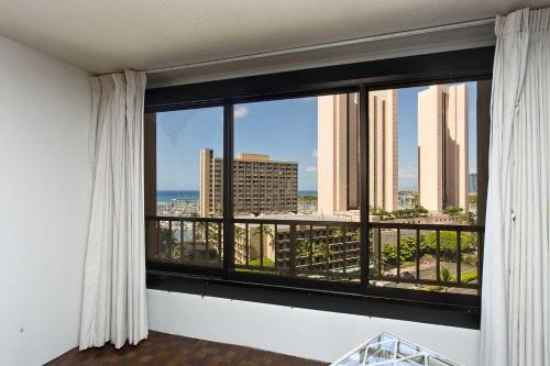 Discovery Bay 1403 - image 8