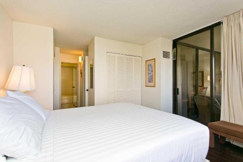 Discovery Bay 1403 - image 14