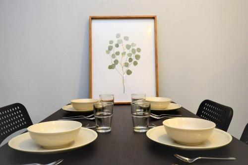 Atria  Comfy & Simple Apartment By Dion Venture - image 3