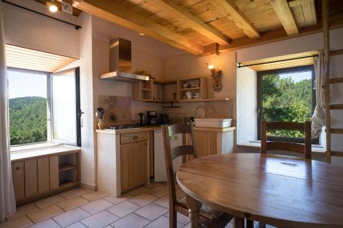 المرافق, Lou Rey Éco Hameau - Gîte, Chambre d'Hôtes & Table d'Hôtes (Lou Rey Eco Hameau - Gite, Chambre d'Hotes & Table d'Hotes) in Le Collet De Deze