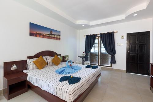 room detail thumbnail 0