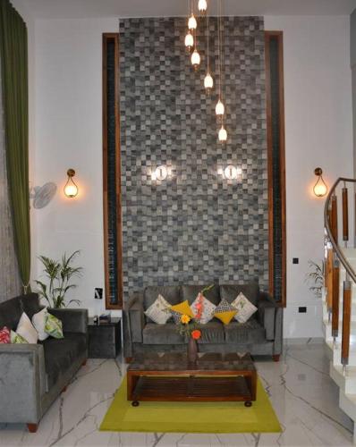 Luxurious 5 BHK AC Villa at Mysore