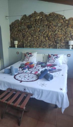 1 double bed, 1 twin bed