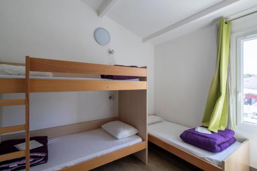 3 bedrooms, 6 beds