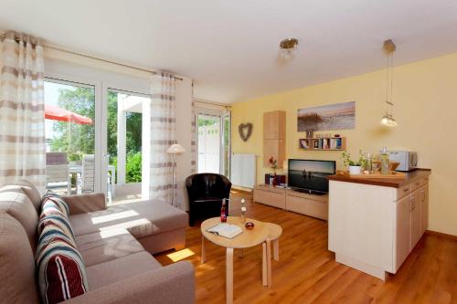 Two-Bedroom Apartment with Terrace image 8