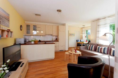 Two-Bedroom Apartment with Terrace image 6