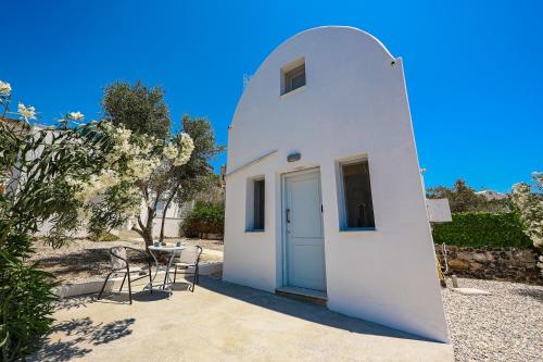 Santorini cycladic house for 2 persons by MPS