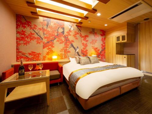 room detail thumbnail 0