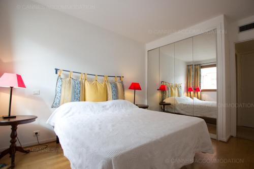 Apartment with Terrace room in Alessandra