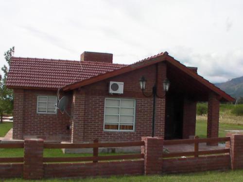 2 bedrooms, 4 beds