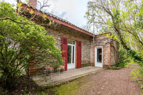 L'Écrin de Verdure - Pavillon avec piscine partagée - Location saisonnière - Thouars