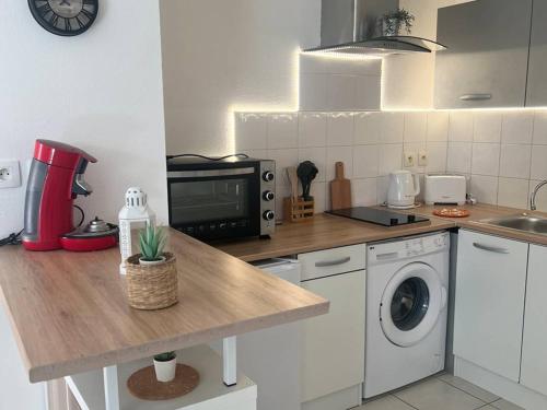 Appartement Cambo-les-Bains, 2 pièces, 2 personnes - FR-1-495-128 (Appartement T2 confortable a Cambo-les-Bains - Terrasse, Parking, Animaux Ok, Internet - FR-1-495-12) in Espelette