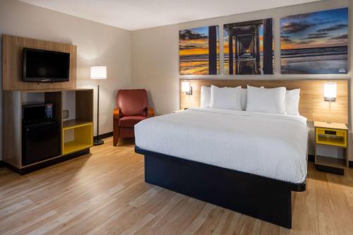 Days Inn by Wyndham Pleasant Prairie Kenosha in Kenosha, USA