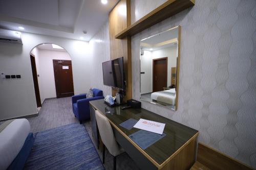 PRIMOTEL Elite As Salamah Room Type - Twin Room