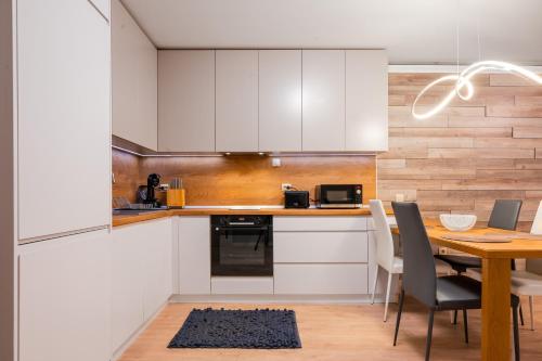 Urban Elegance at Its Finest Stylish 1-BD Flat by Flat Mаnager, Sofia (photo 3)