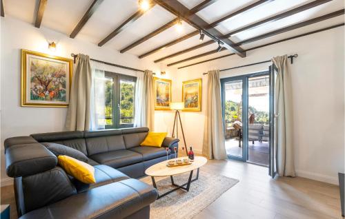 Awesome Home In Gospic With Sauna in Klanac