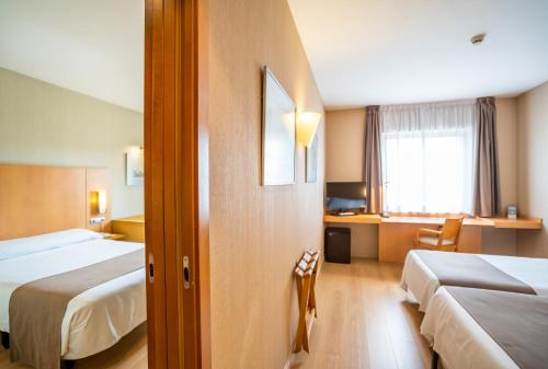 Two Connecting Double Rooms