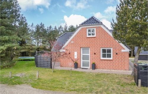 Cozy Home In Nrre Nebel With Kitchen