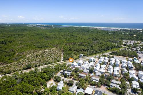 30A Pet Friendly Beach House - Saltwater Cottage by Panhandle Getaways