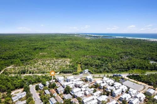 30A Pet Friendly Beach House - Saltwater Cottage by Panhandle Getaways