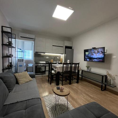 AS Apartament Bllok, Tirana