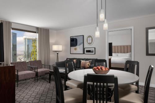One-Bedroom Villa with Sofa Bed (No Resort Fees)
